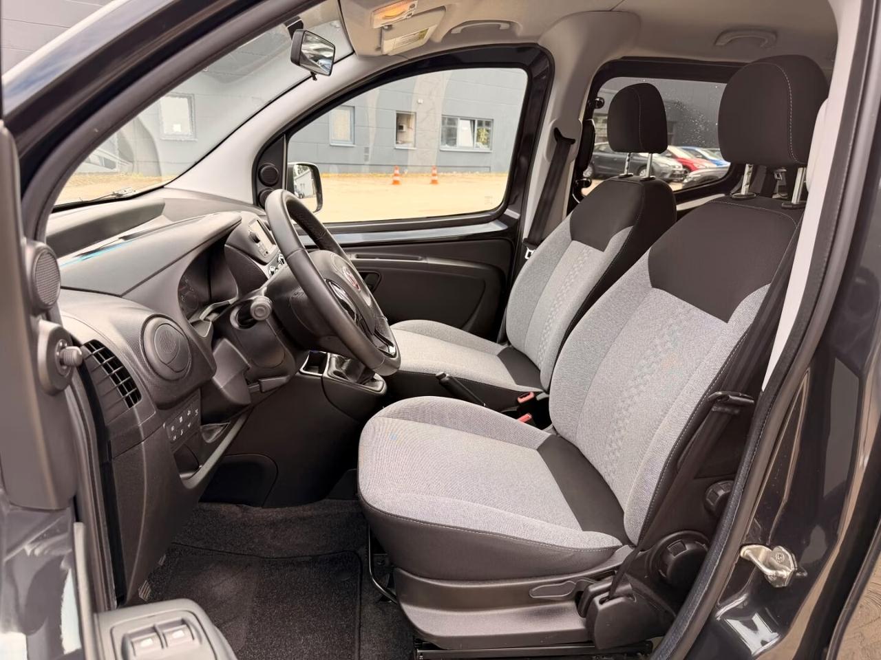 Fiat Qubo 1.4 8V 77 CV Lounge Gancio Traino Unico Proprietario