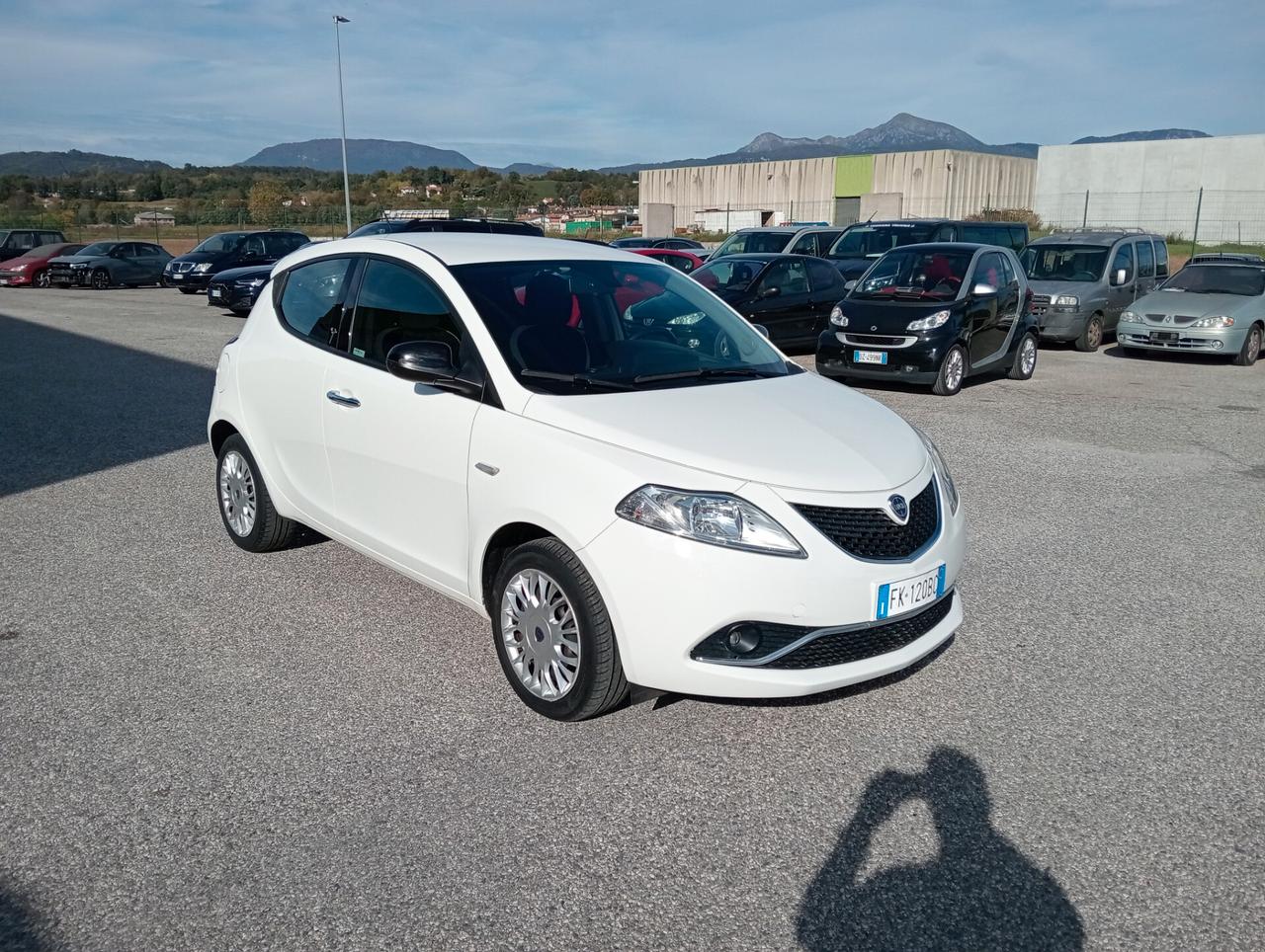 Lancia Ypsilon 1.2 69 CV 5 porte Gold 5 posti