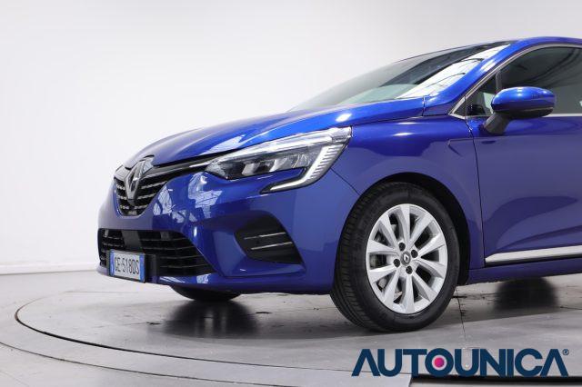 RENAULT Clio FULL HYBRID E-TECH 140 CV AUTOMATICA