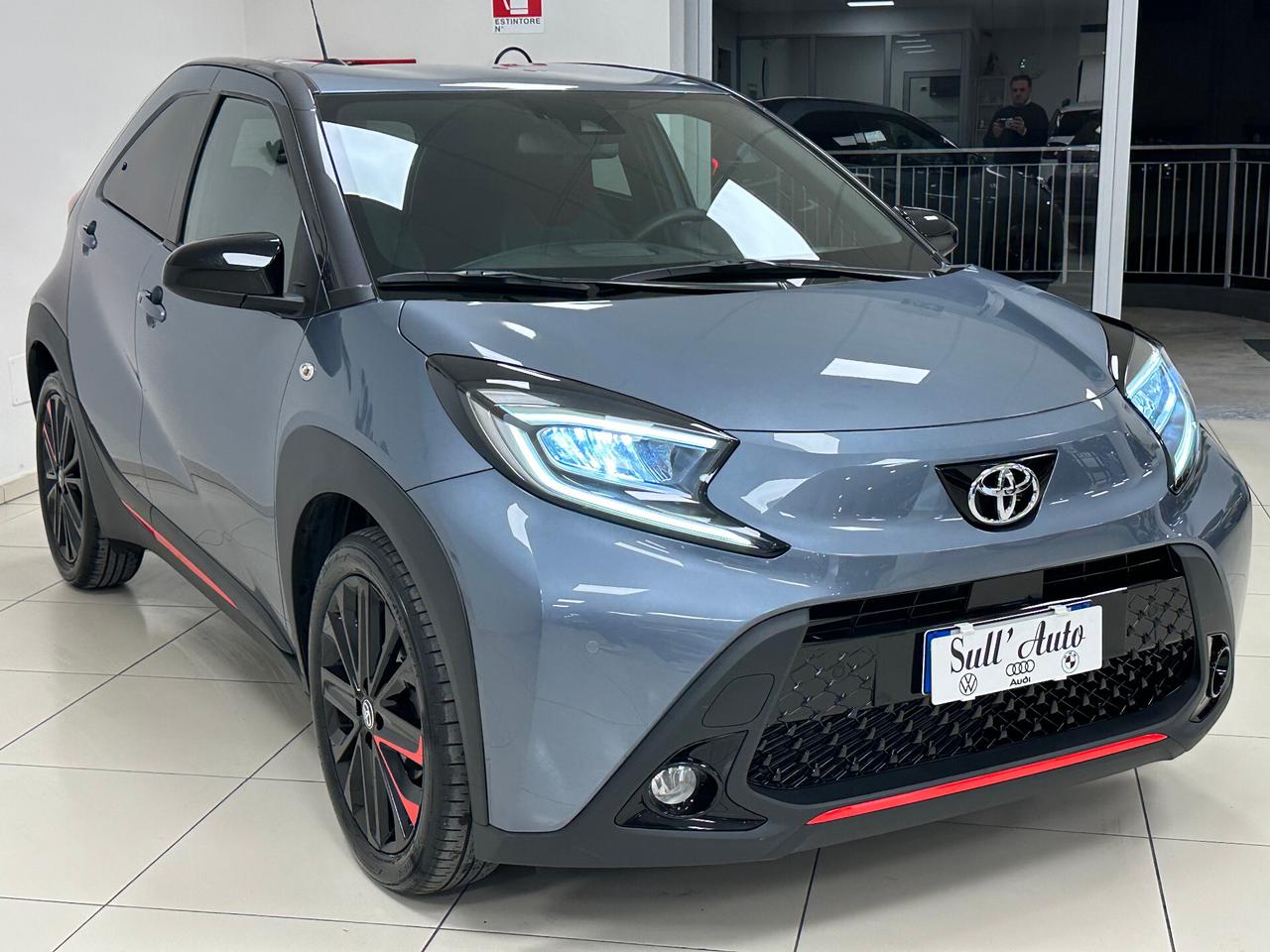 Toyota Aygo X 1.0 VVT-i 72 CV 5 porte UNDERCOVER - 2023