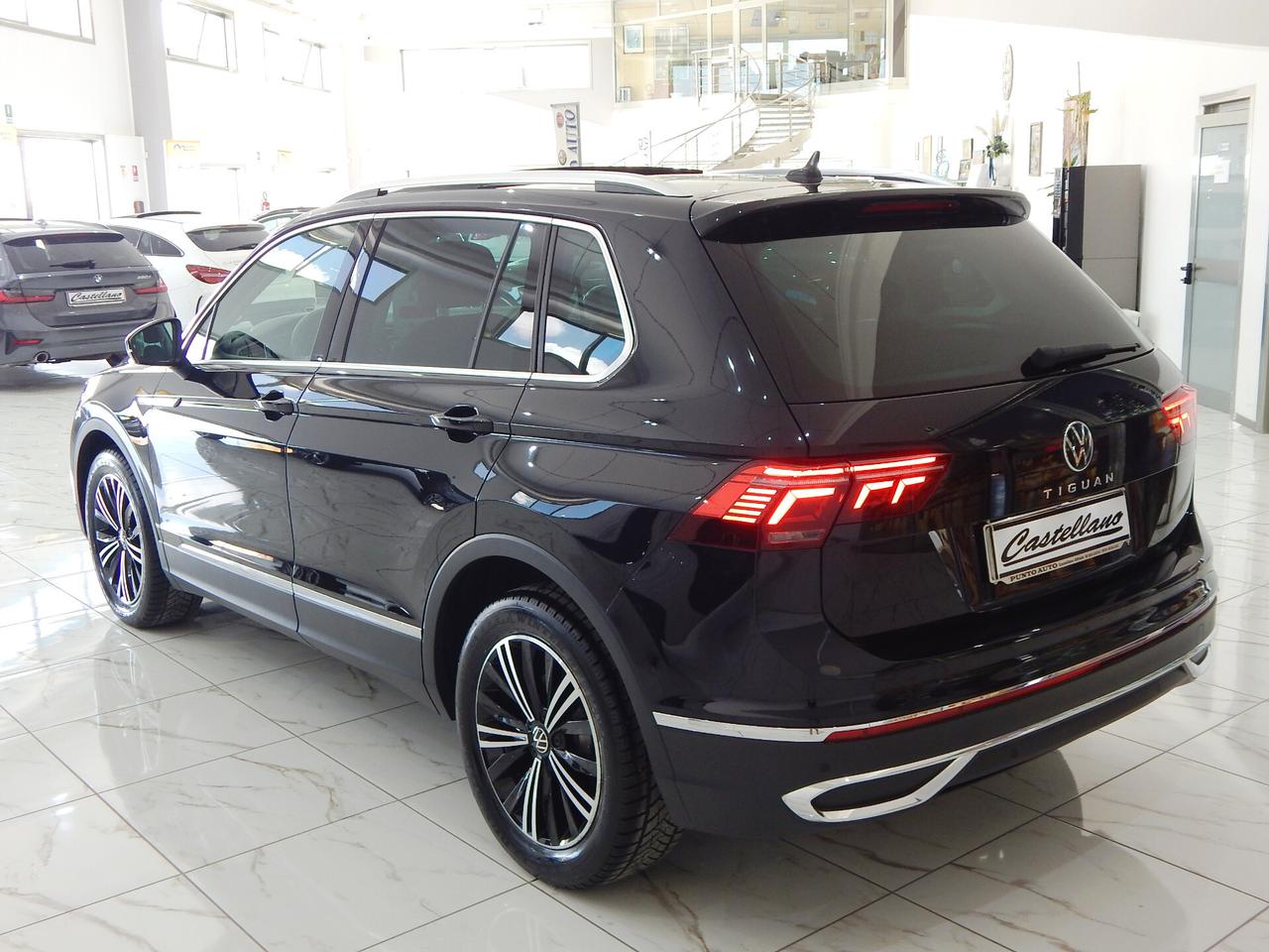 Volkswagen Tiguan 2.0 TDI Elegance 150cv DSG TETTO-NAVI-RADAR-PARK-LED