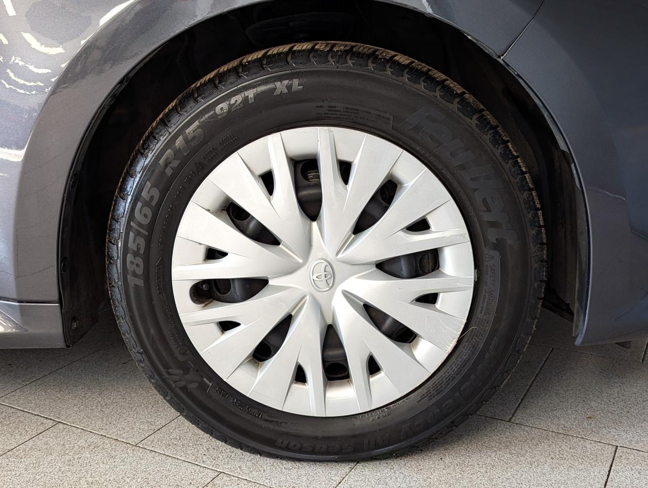 Toyota Yaris 1.5 Hybrid Automatic Business