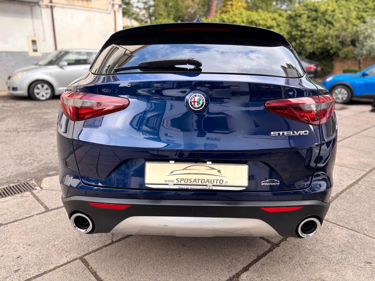 Alfa Romeo Stelvio 2.2 Turbodiesel 180 CV AT8 RWD Super