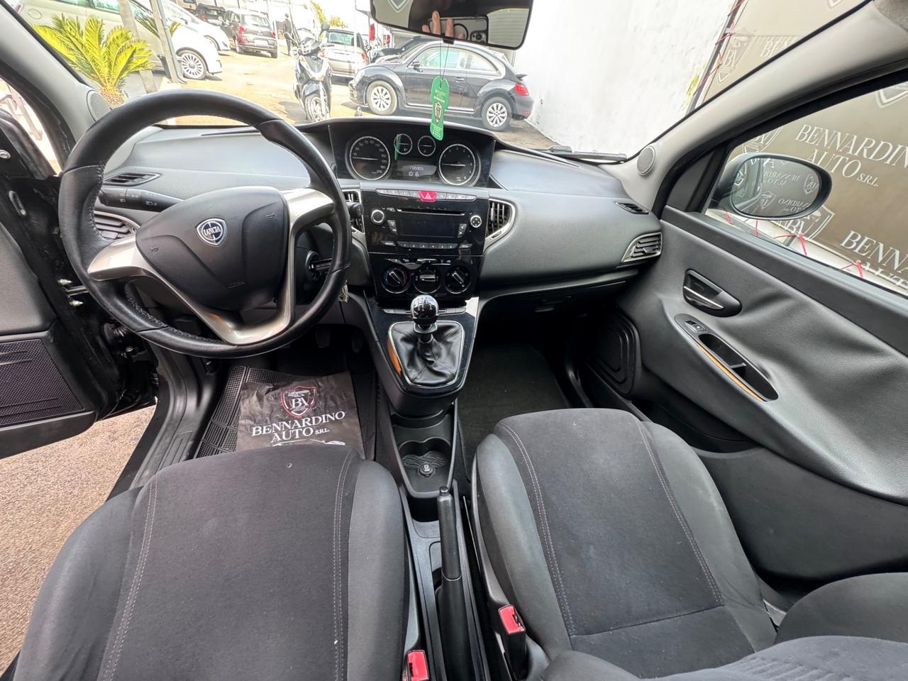 Lancia Ypsilon 0.9 TwinAir 85 CV 5 porte Metano Ecochic Gold