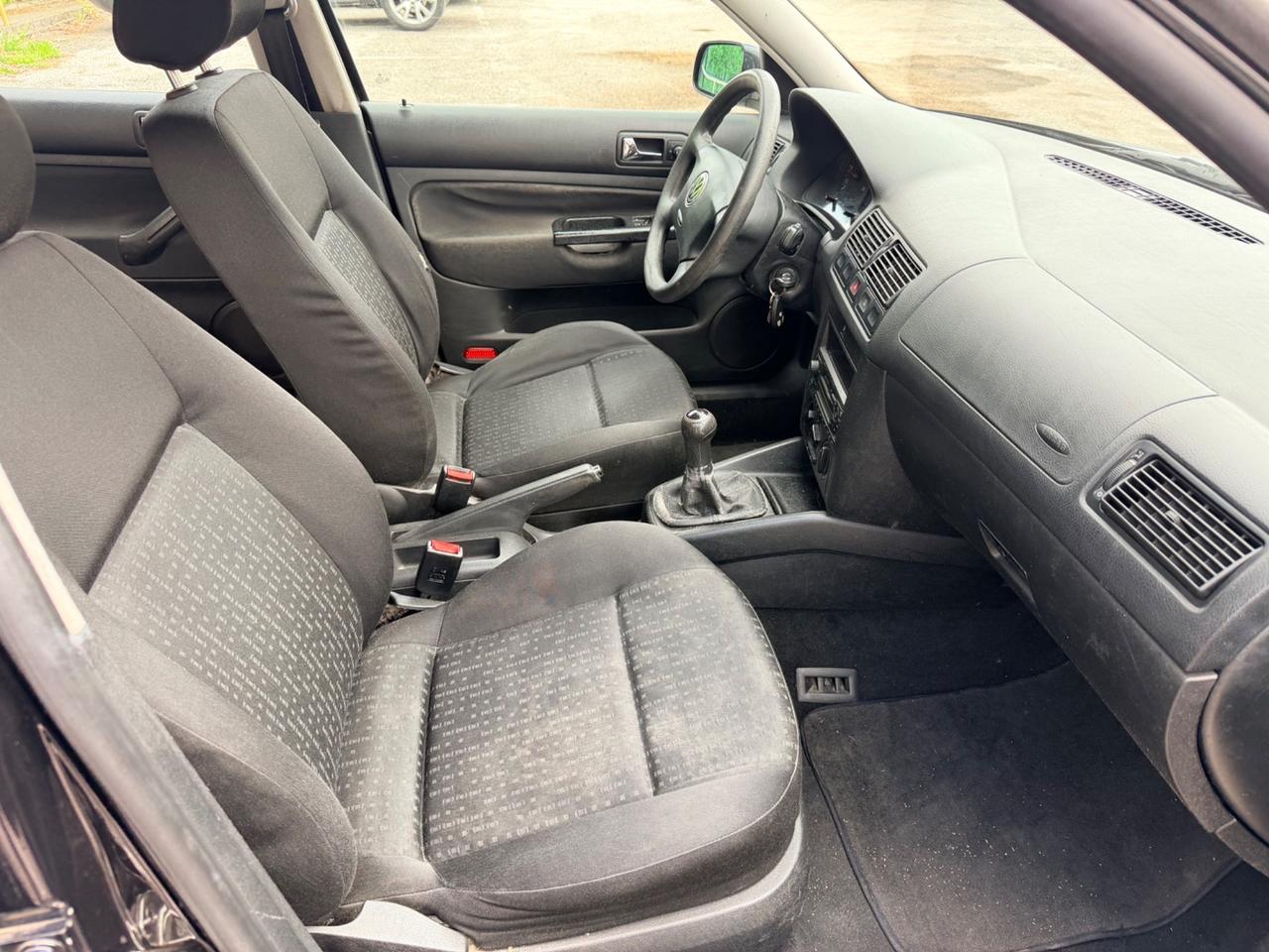 Volkswagen Golf 1.9TDl 90cv 5porte