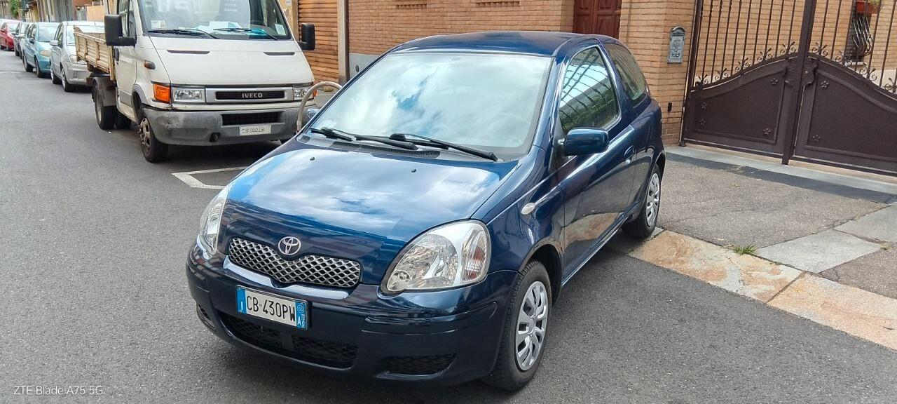Toyota Yaris 1.0i 16V 3 porte
