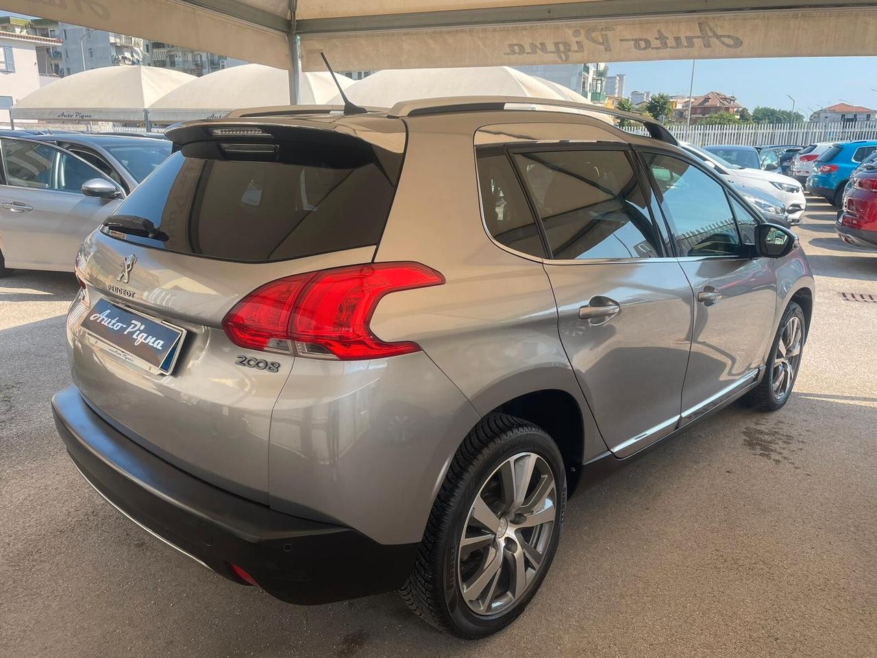 Peugeot 2008 BlueHDi 100 Allure