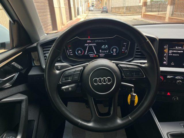 AUDI A1 1.0 TFSI Admired *FullLED*CockPit*