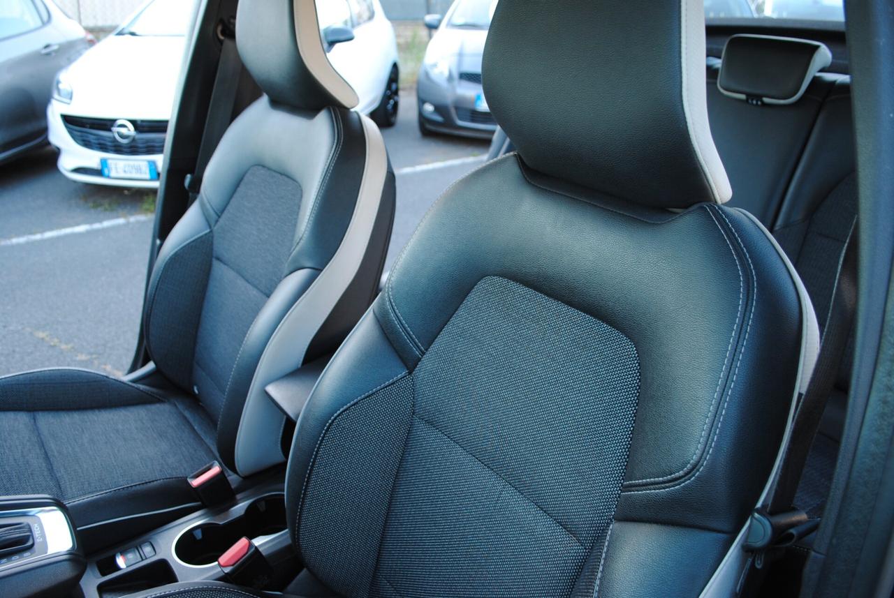 Renault Captur Full Hybrid E-Tech 145 CV Techno