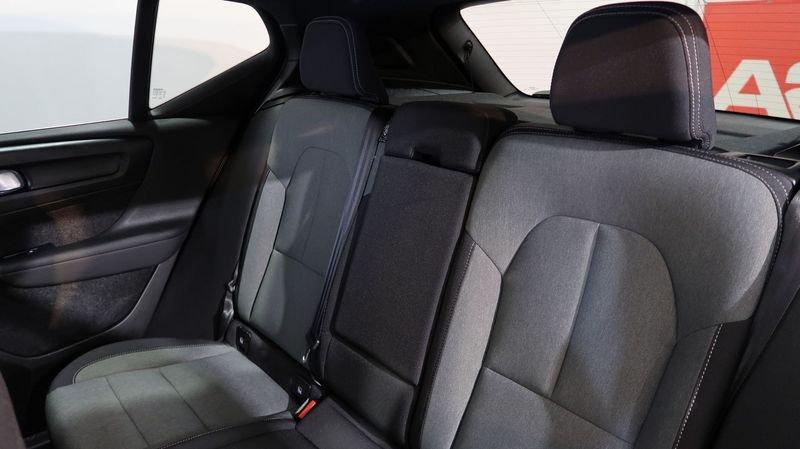 Volvo XC40 Recharge T4 Plug-in Hybrid auto Recharge Core