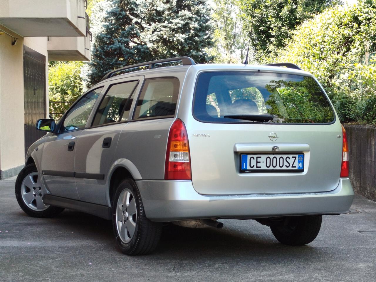Opel Astra SW 1.6 BENZINA 100cv / Uniproprietario