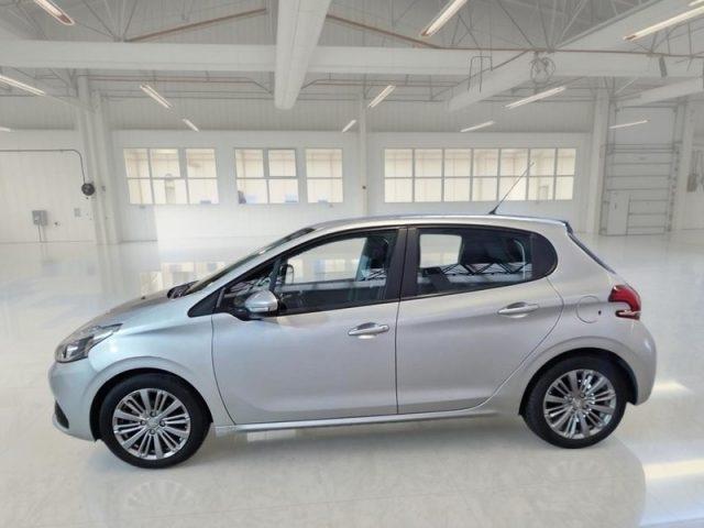 PEUGEOT 208 1.2 GPL PureTech 82 5p. Allure