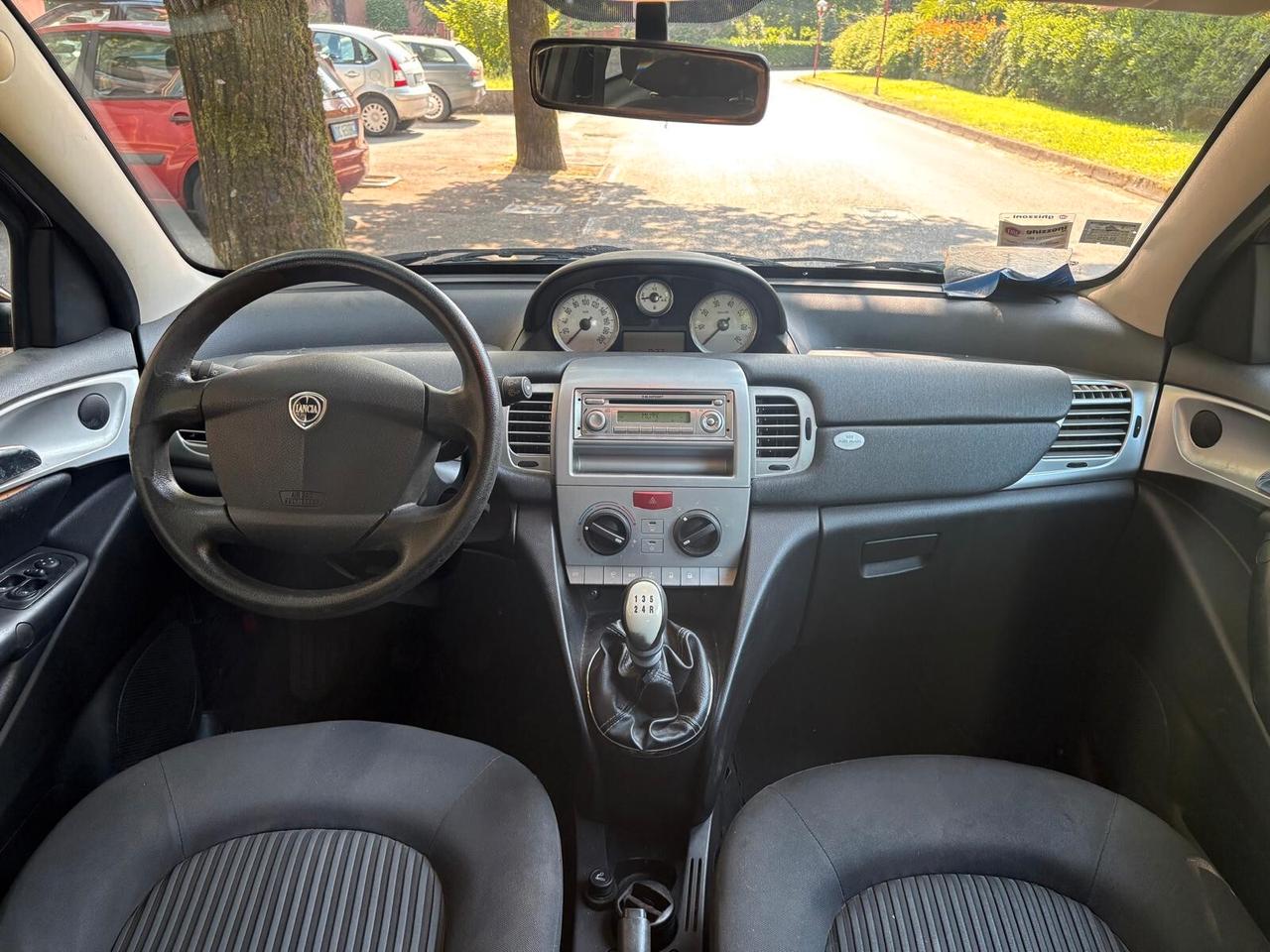 Lancia Ypsilon 1.2 Argento benzina Km. 78.000