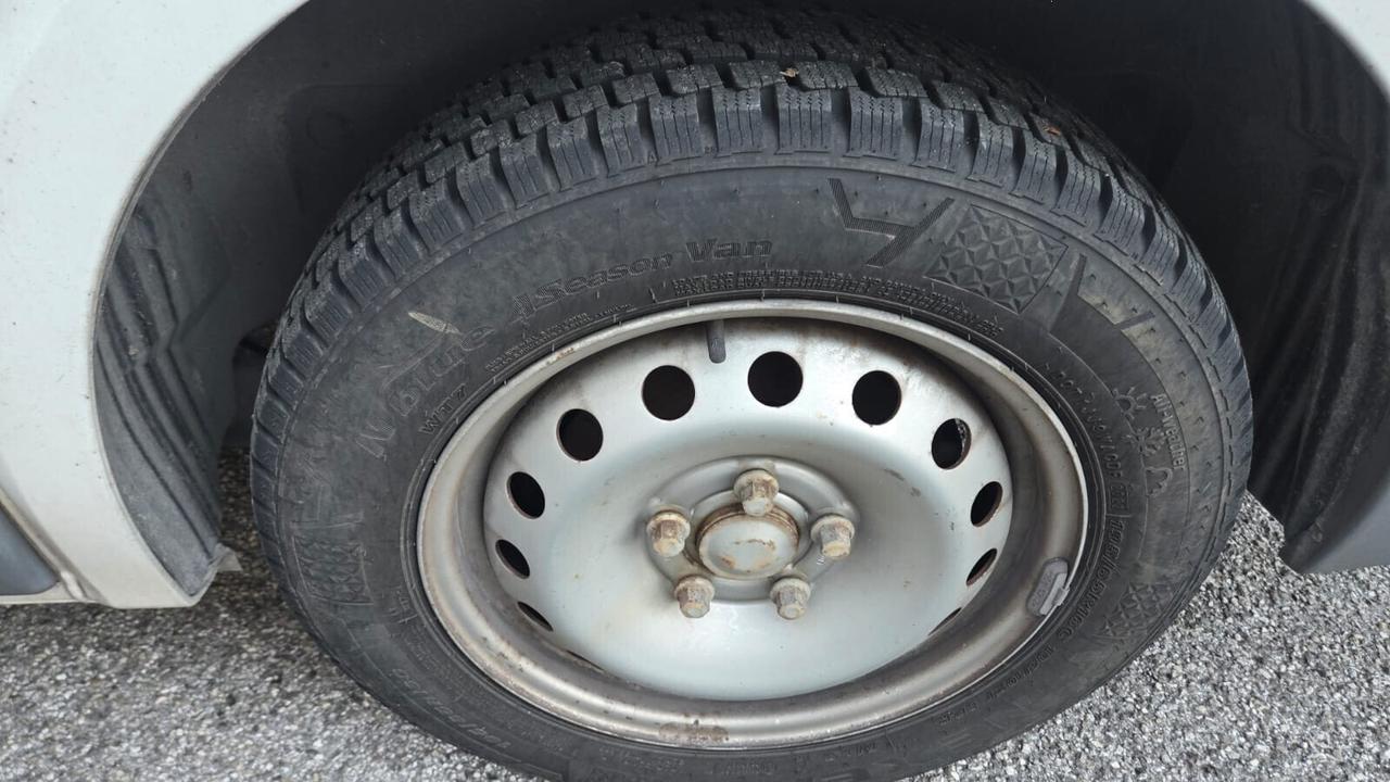 Renault Trafic T29 1.9 dCi/100CV PC-TN Combi