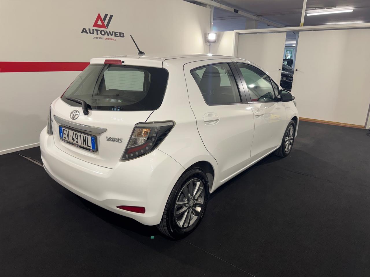 Toyota Yaris 1.0 5 porte Lounge