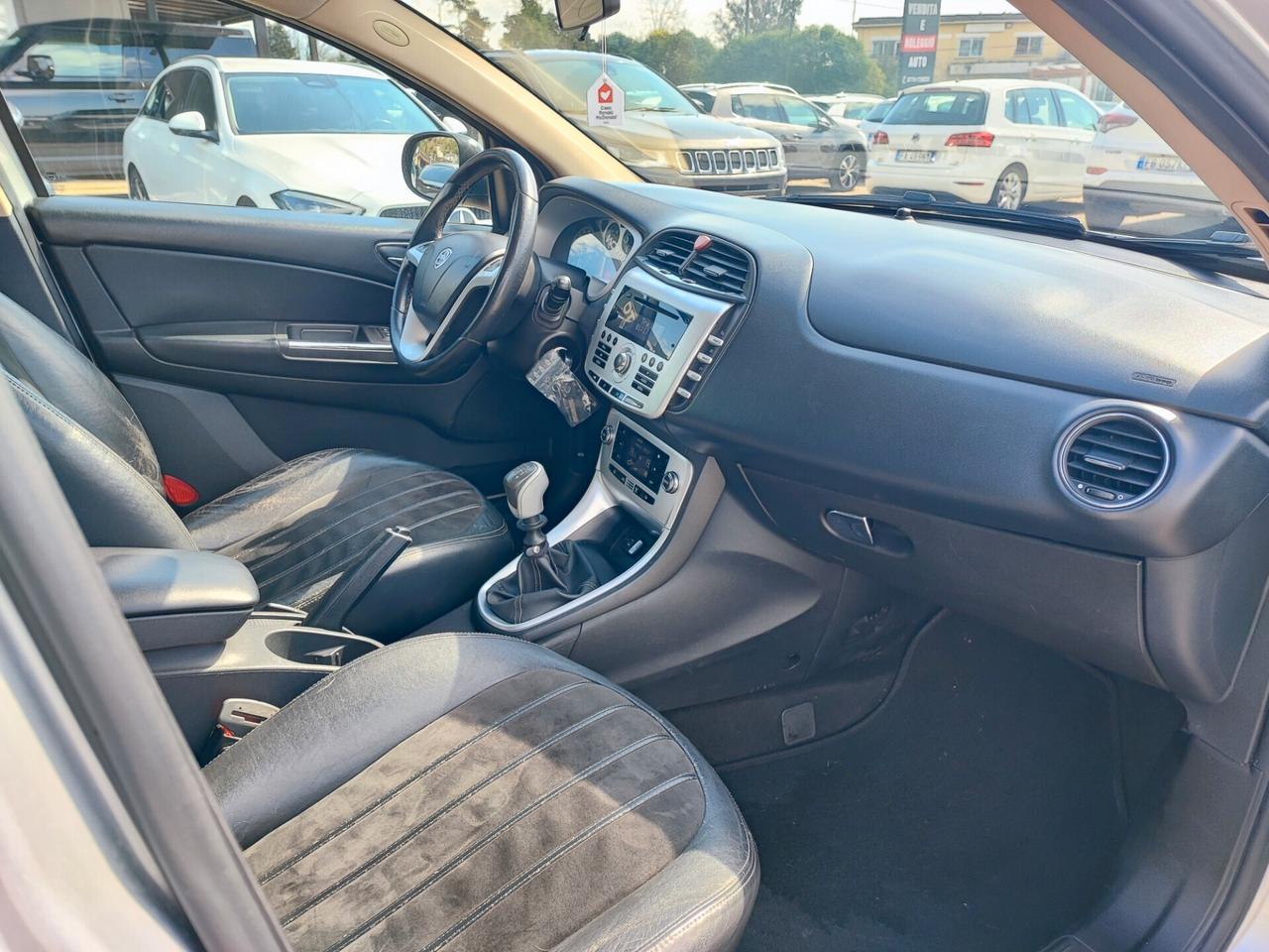 Lancia Delta 1.6 MJT Silver