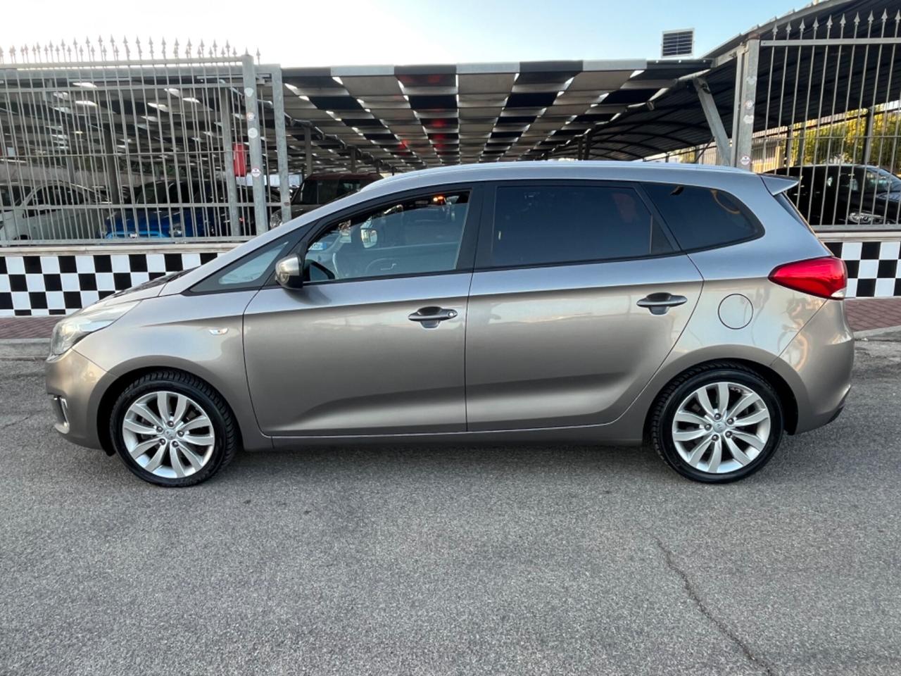 Kia Carens 1.7 CRDi 7 Posti Unipro 2015