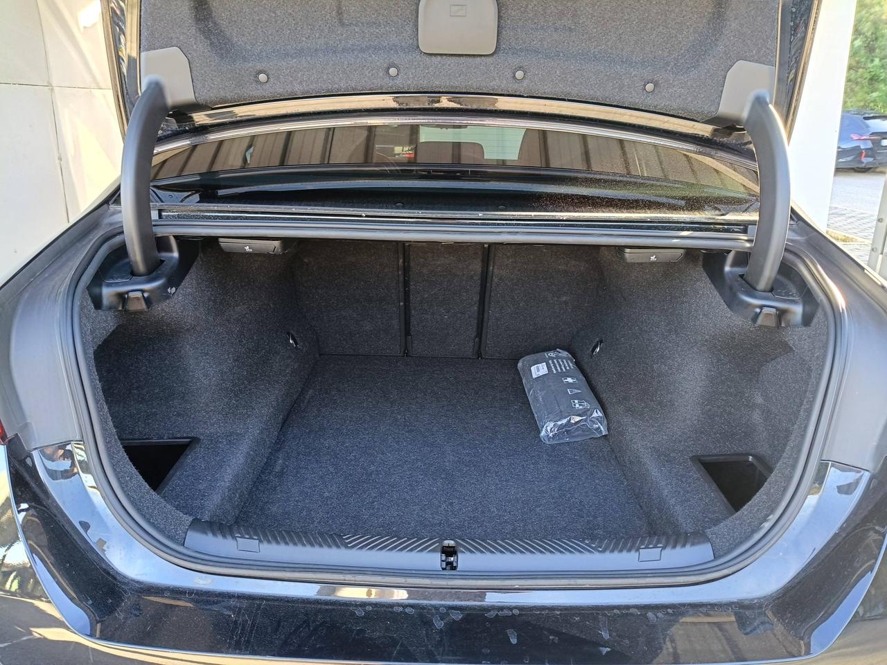 BMW Serie 5 G60 Berlina - 520d 48V xdrive MSport Pro auto