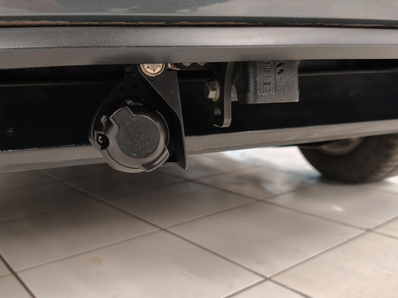 Volkswagen Touran 2.0 TDI 150 CV SCR DSG Executive BlueMotion Tech.