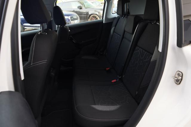 PEUGEOT 2008 PureTech 82 Active