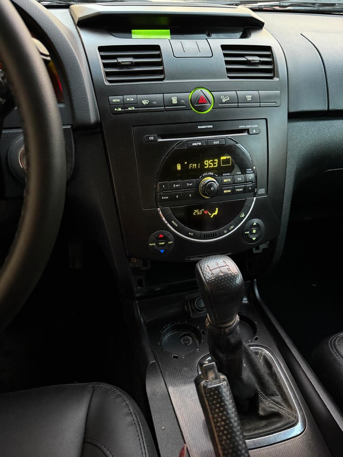 Ssangyong REXTON II 2.7 5 POSTI AUTOCARRO