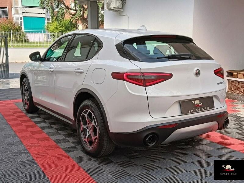 ALFA ROMEO Stelvio Stelvio 2.2 Turbodiesel 190 ...