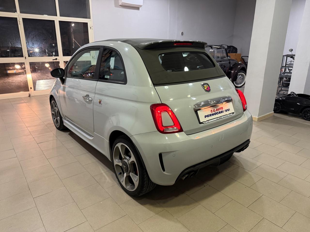 Abarth 500 C 1.4 Turbo T-Jet Custom