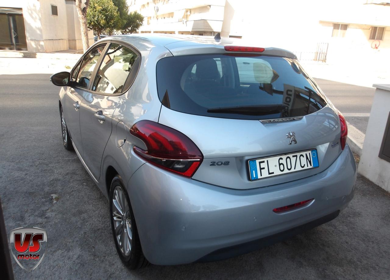 PEUGEOT 208 1.2 BENZ-KM 80.000-2017