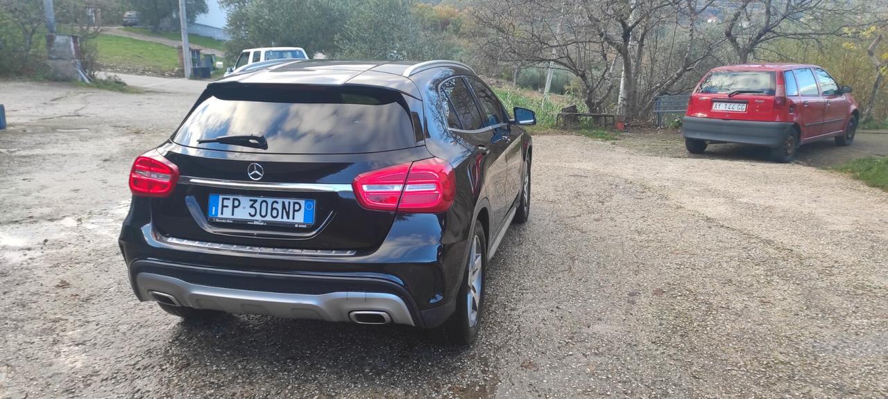 Mercedes-benz GLA 200 d Premium AMG