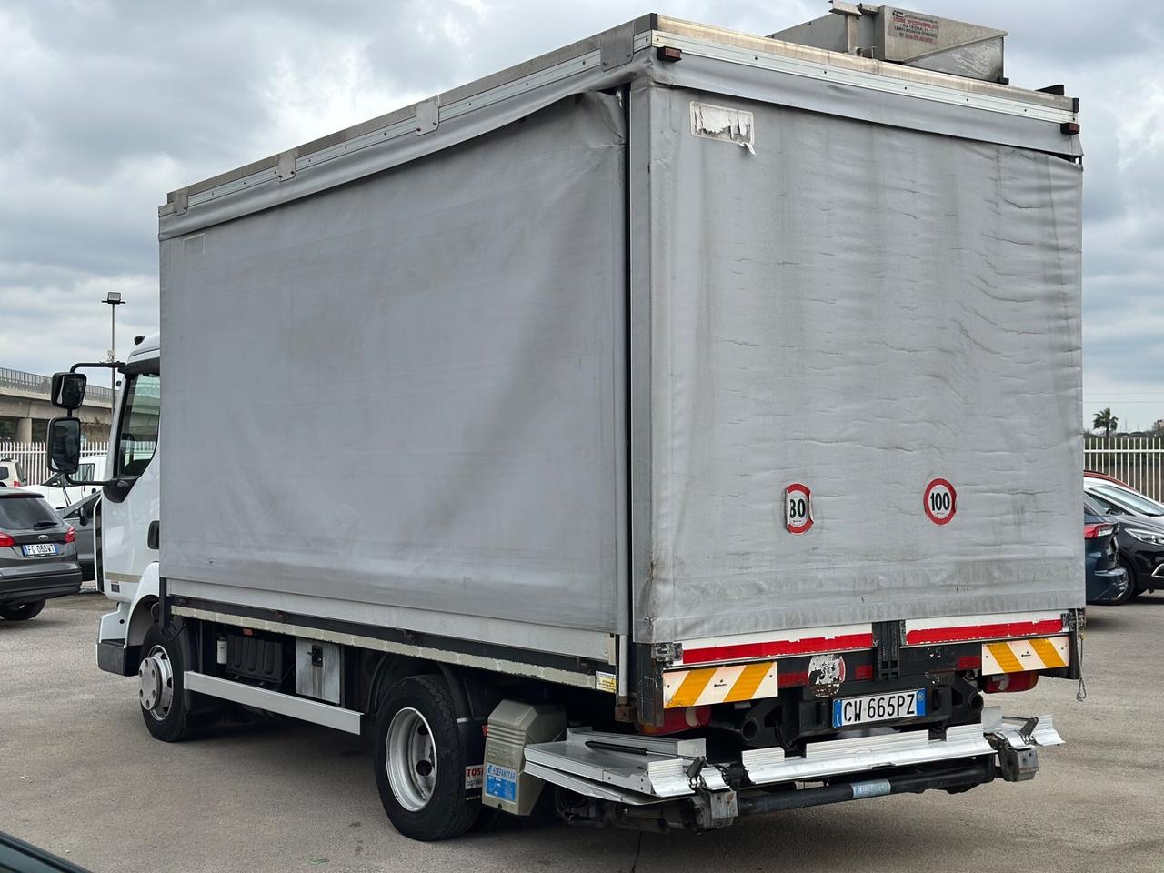 Renault Trucks 2006 ALLS. NEGOZIO pedana elettrica