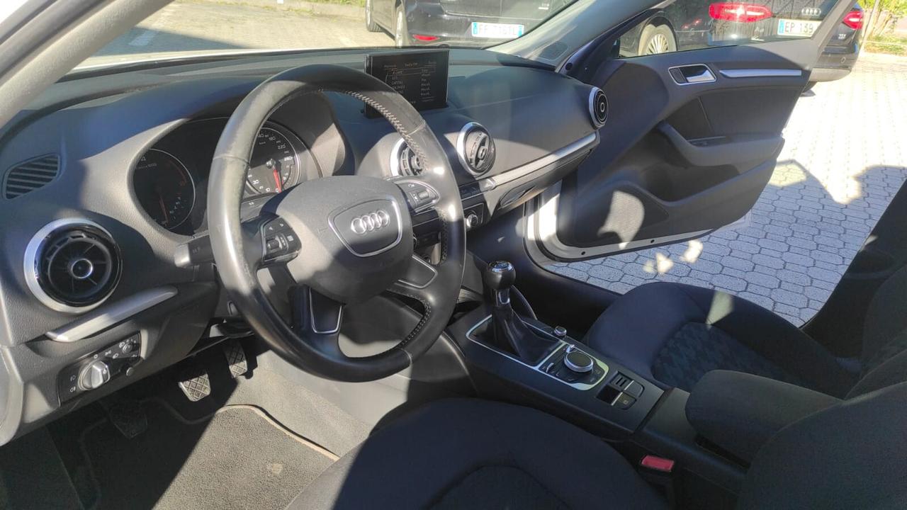 AUDI A3 SPORTBACK 5 POSTI 1.6 TDI 110CV