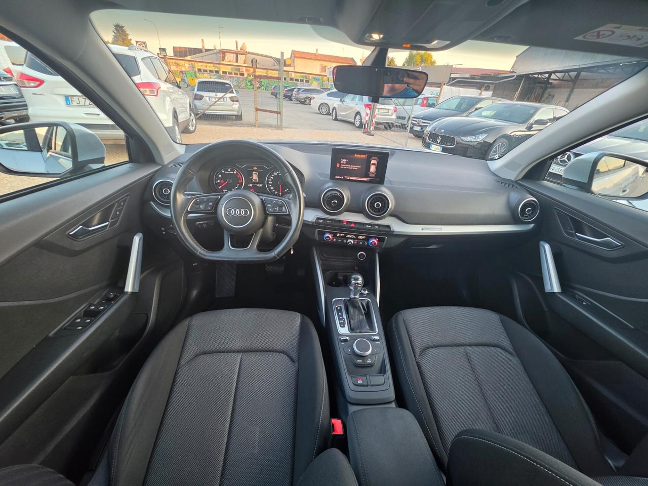 Audi Q2 35 TFSI Business Design