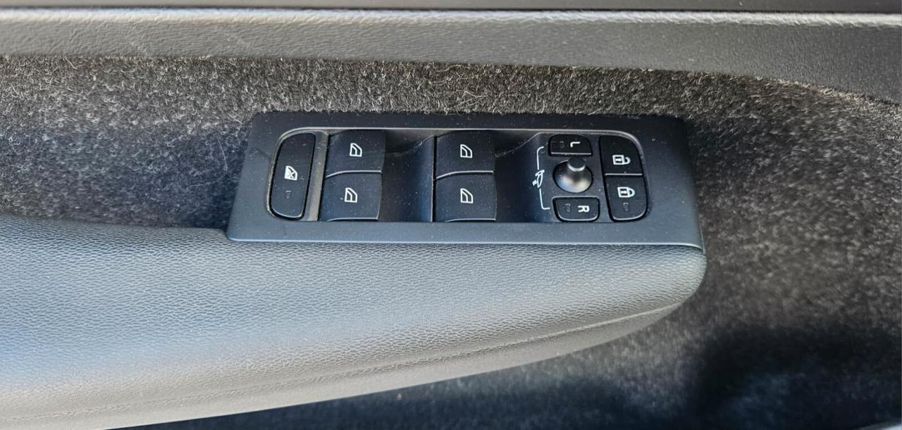 Volvo XC40 D3 AWD Geartronic Momentum