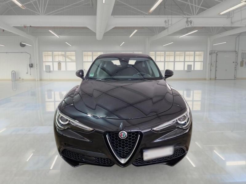 ALFA ROMEO STELVIO 2.2 TURBO DIESEL 190 CV BUSINESS AT8 Q4 SUV