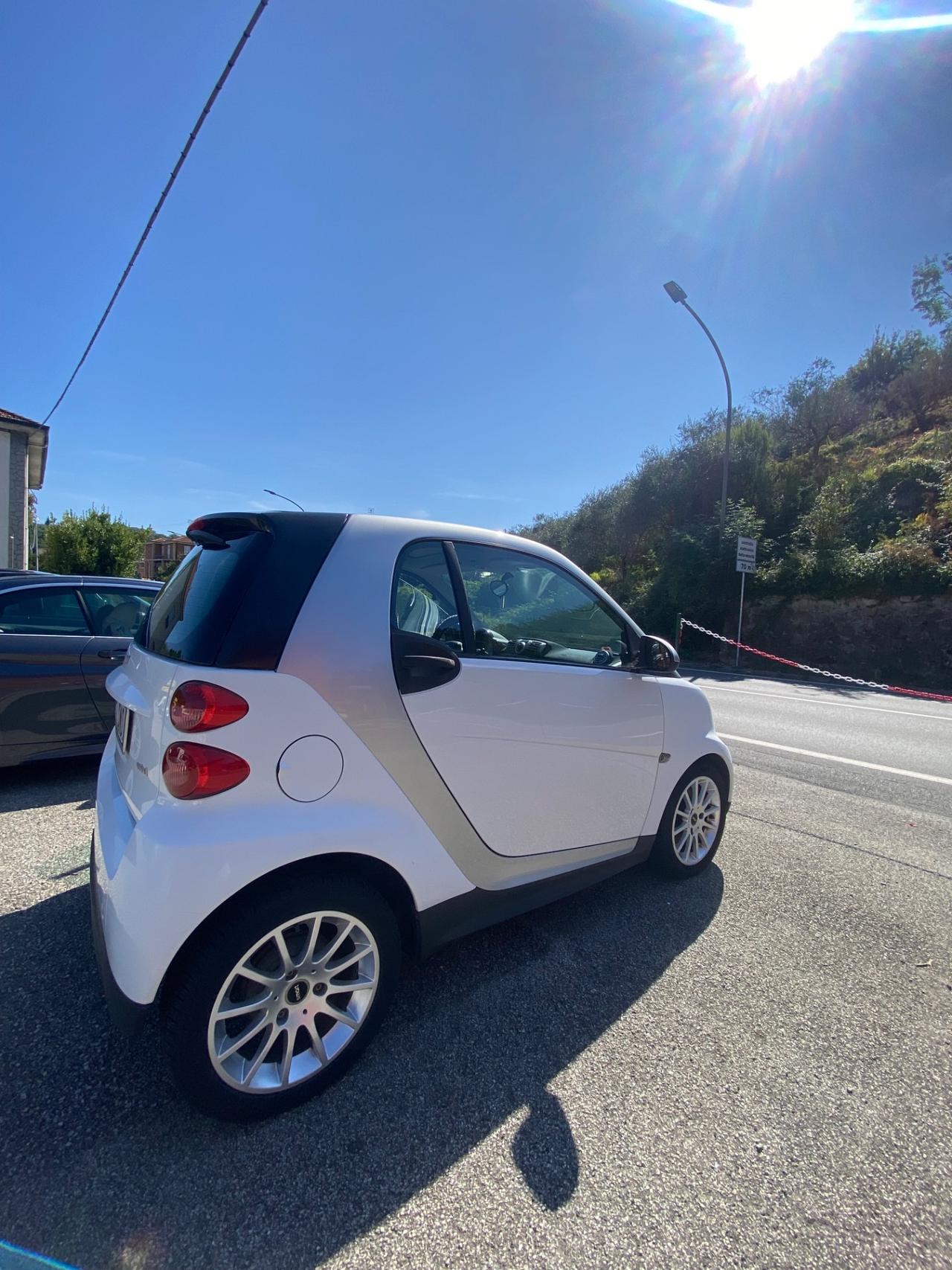 Smart ForTwo 1000 52 kW MHD cabrio pure