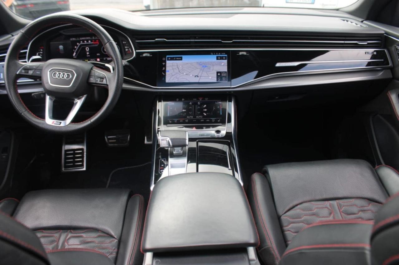 Audi Q8 RS TFSI V8 quattro tiptronic