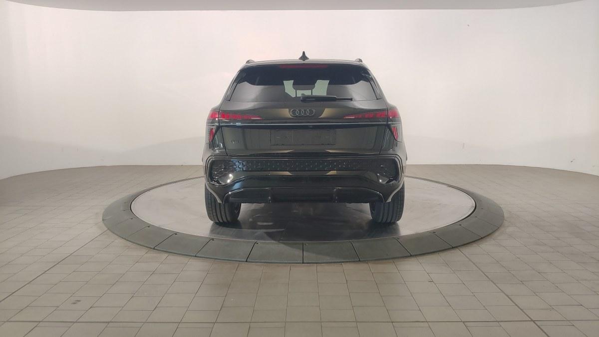 AUDI Q3 Tfsi 110 Kw Mhev S Tronic S Line Edition