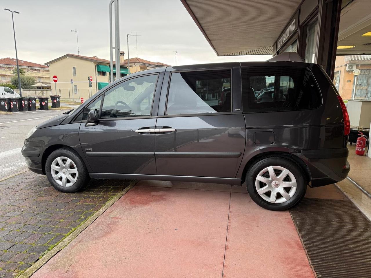 Peugeot 807 2.0 HDi FAP SV