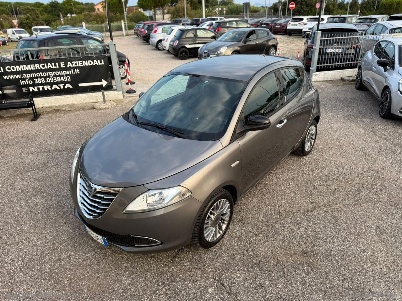 LANCIA Ypsilon 1.2 69 CV 5p. S&S Gold
