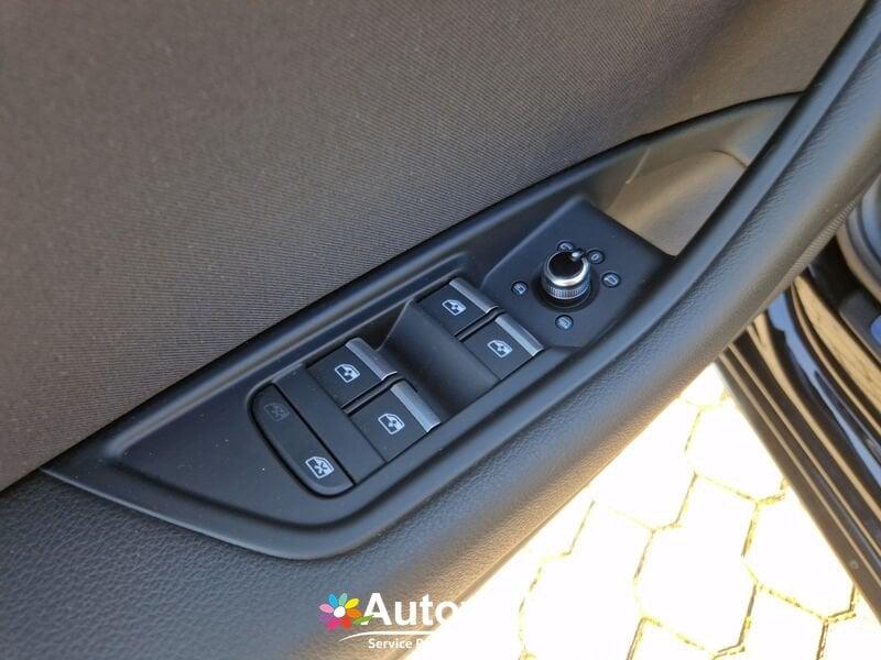 Audi A4 A4 Avant 30 TDI/136 CV S tronic Business Advanced