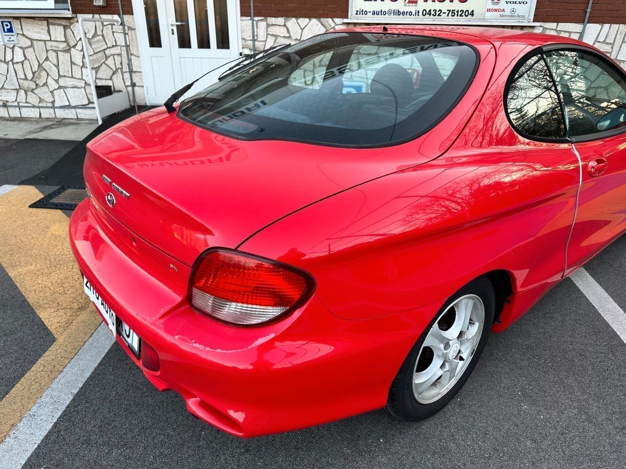 Hyundai Coupe 1.6i 16V cat