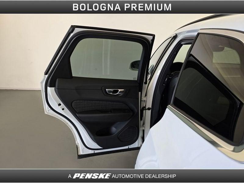 Volvo XC60 B4 (d) AWD automatico Core