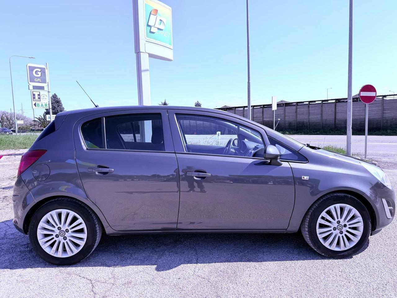 Opel Corsa 1.2 5 porte Ok neopatentati