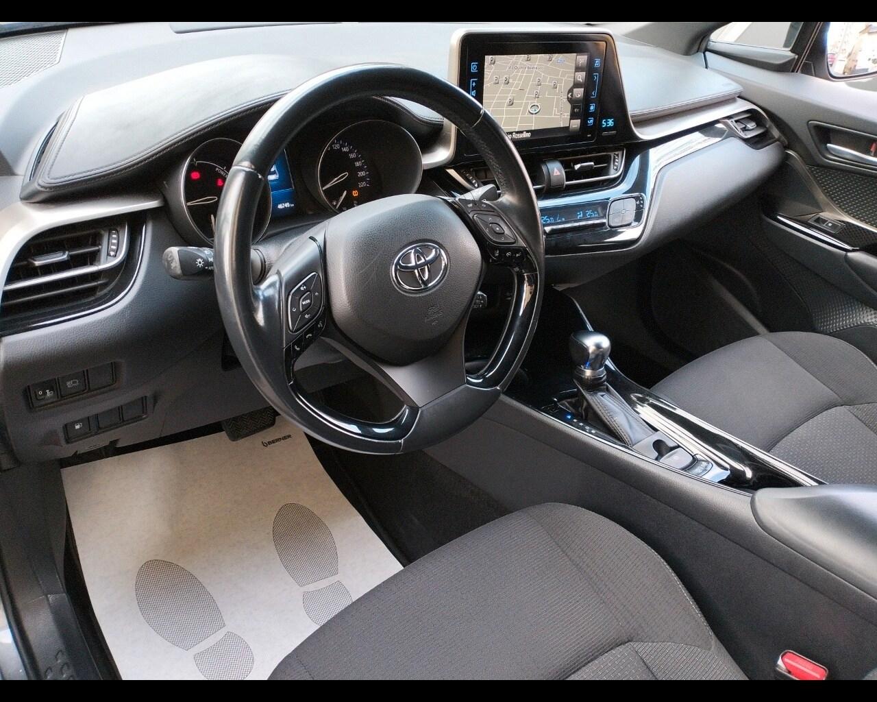 TOYOTA C-HR (2016-2023) C-HR 1.8 Hybrid E-CVT T...