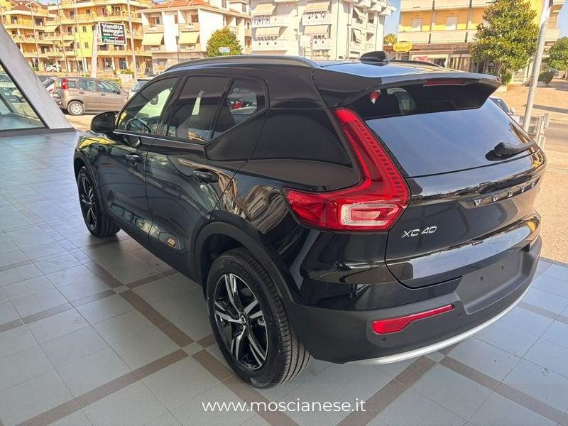 Volvo XC40 B3 automatico Core