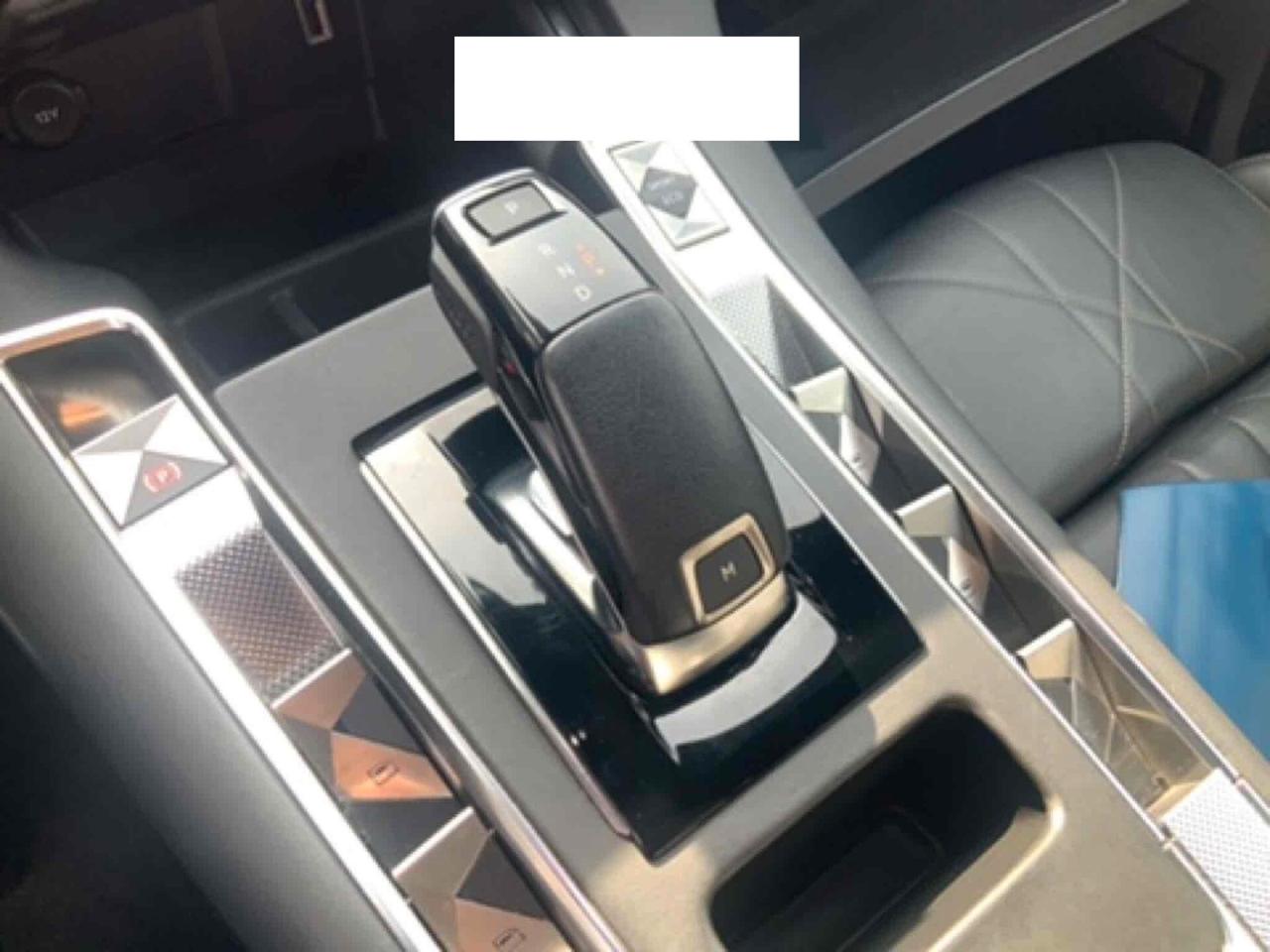 DS 7 CROSSBACK 1.5 BLUEHDI 130CV AUT. GRAND CHIC ( FARI LED - COCKPIT - CRUISE - PELLE - NAVI - MIRROR - PDC - TELECAMERA POST. - CERCHI 20 )
