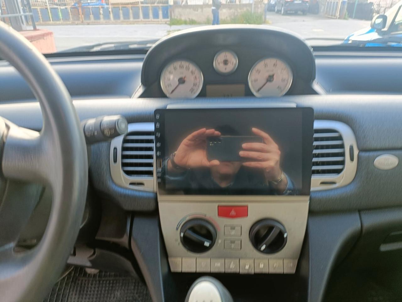 Lancia Ypsilon 1.3 MJT 90 CV Oro Plus OK NEOPATENTATI