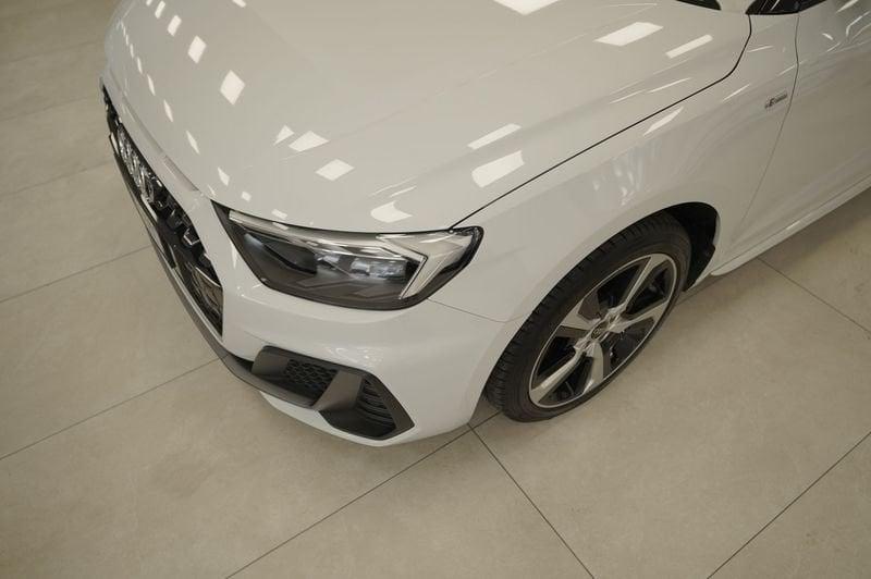 Audi A1 II 2019 Sportback Sportback 30 1.0 tfsi S Line Edition 110cv