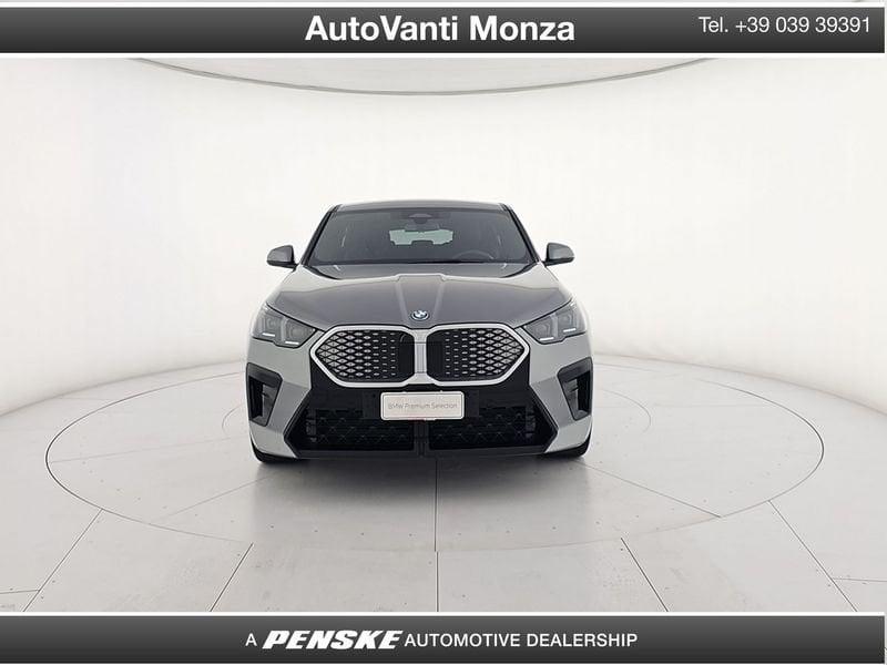 BMW iX2 eDrive 20 M Sport