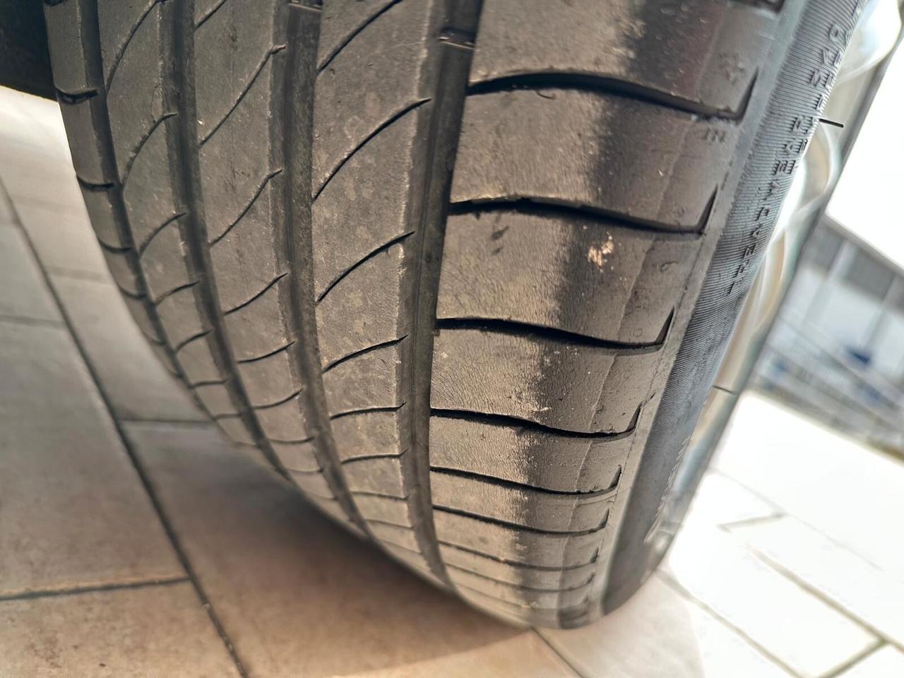 Volvo V60 D2 Geartronic R-design